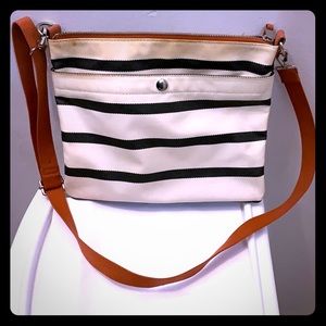 Fossil Women's Blue Keyper Top Zip Crossbody